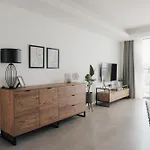 Elegance C8 Rooftop Spa&gym Mountain&seeview Apartment *