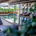 Elegance C8 Rooftop Spa&gym Mountain&seeview Apartment