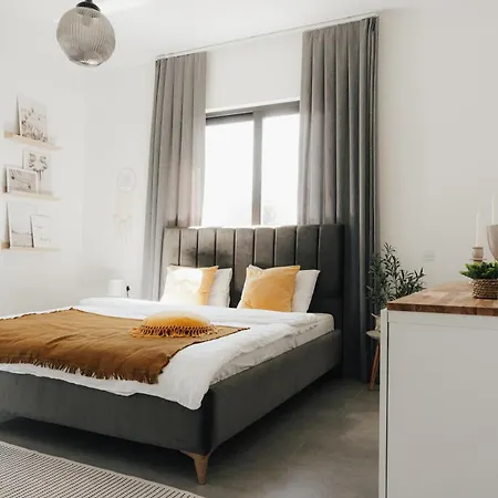 Apartment Elegance C8 Rooftop Spa&gym Mountain&seeview *