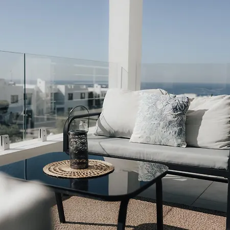 Elegance C8 Rooftop Spa&gym Mountain&seeview Apartment