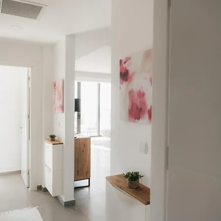 Apartment Elegance C8 Rooftop Spa&gym Mountain&seeview *