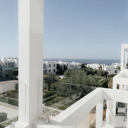 Elegance C8 Rooftop Spa&gym Mountain&seeview * Agios Georgios (Girne)