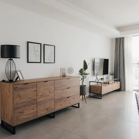 Elegance C8 Rooftop Spa&gym Mountain&seeview Apartment *