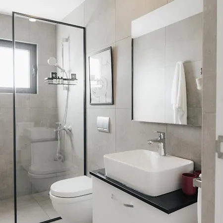 Apartment Elegance C8 Rooftop Spa&gym Mountain&seeview *